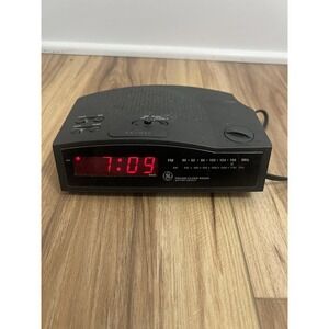 Vtg GE FM/AM Clock Radio 7-4813B Black Plastic Cord *Tested/Works*